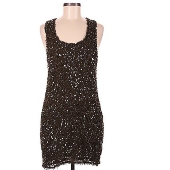 Alice + Olivia
Sequin dress - Picture 11 of 15